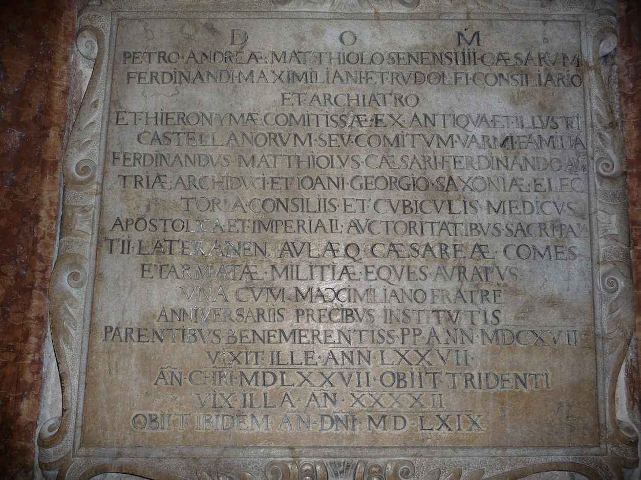 Pietro%20Andrea%20Mattioli%27s%20tombstone4.JPG